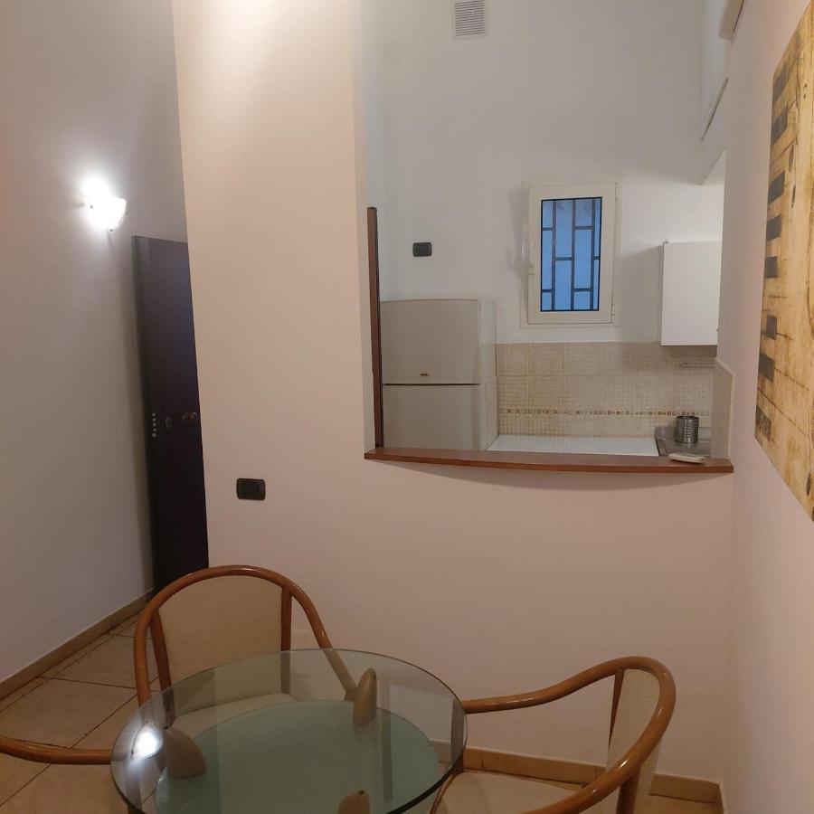 Mamo1 - Appartamento In Pieno Centro Citta Bari Buitenkant foto