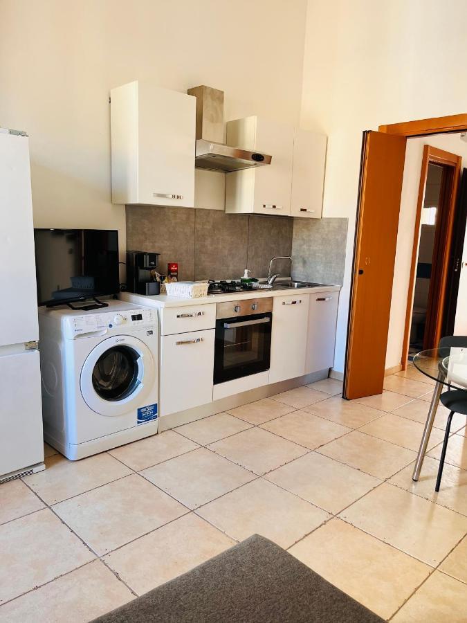 Mamo1 - Appartamento In Pieno Centro Citta Bari Buitenkant foto