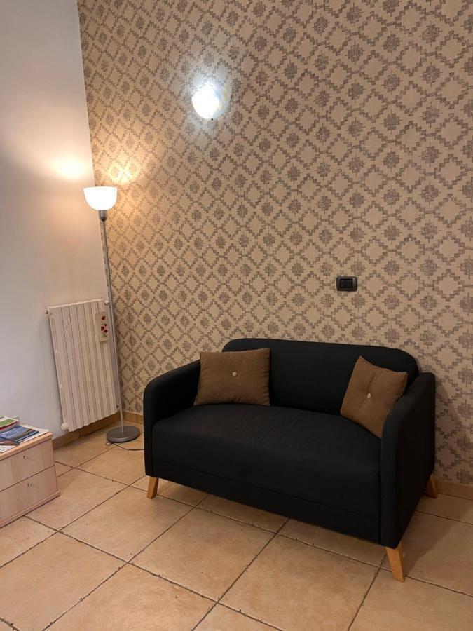 Mamo1 - Appartamento In Pieno Centro Citta Bari Buitenkant foto
